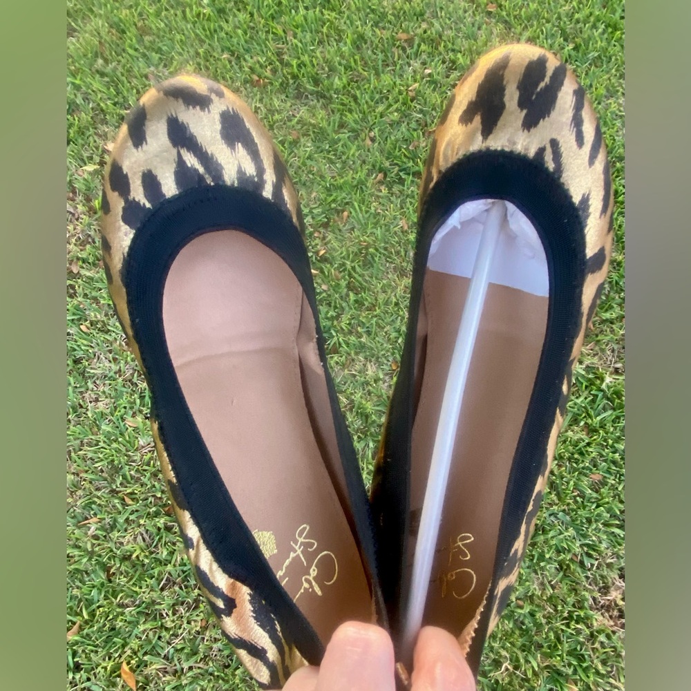 METALLIC GOLD LEOPARD FABRIC FLATS — ANIMAL PRINT  BALLET FLATS —COMFY — NEW — 7